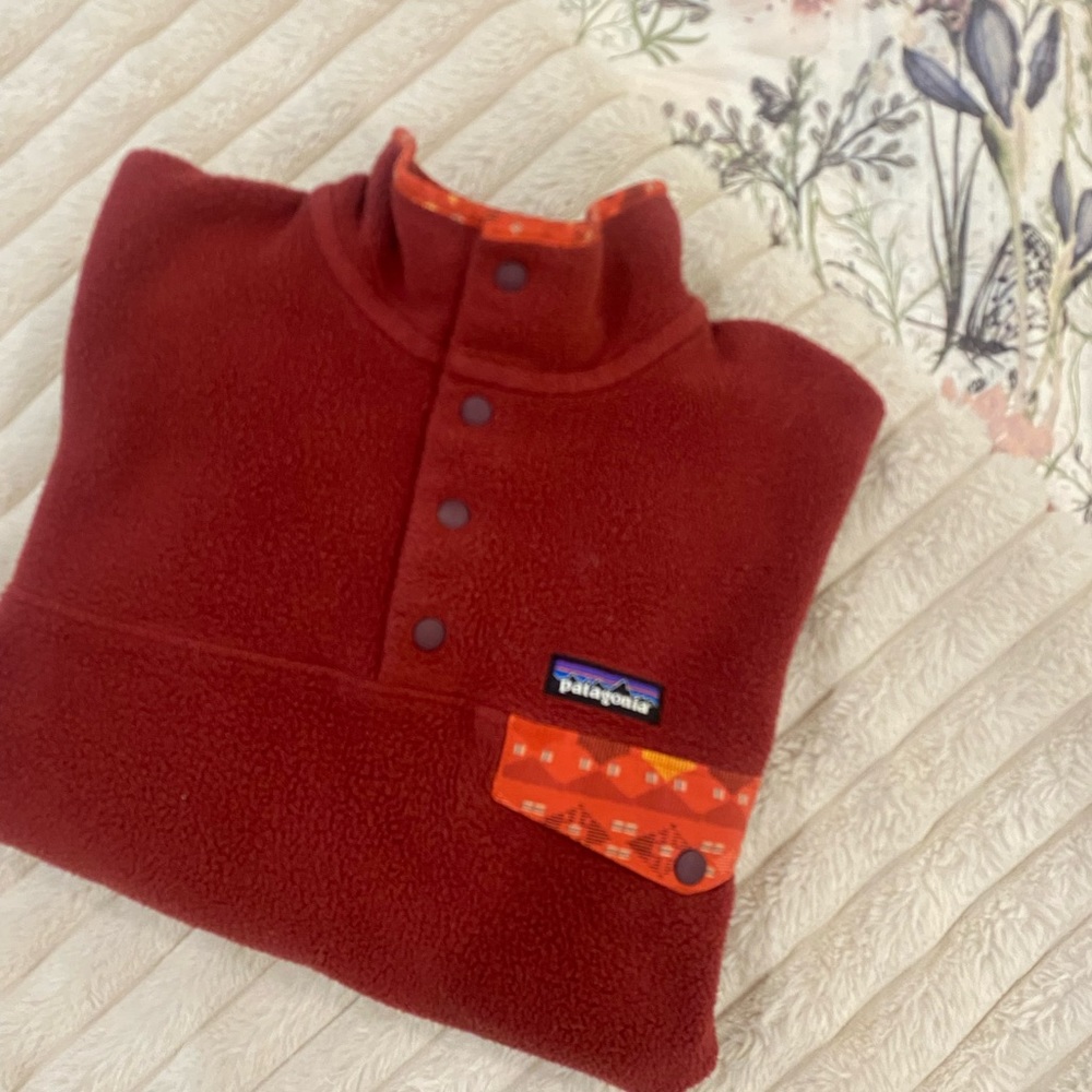 Patagonia Women’s Lightweight Synchilla Snap-T Fleece Pullover